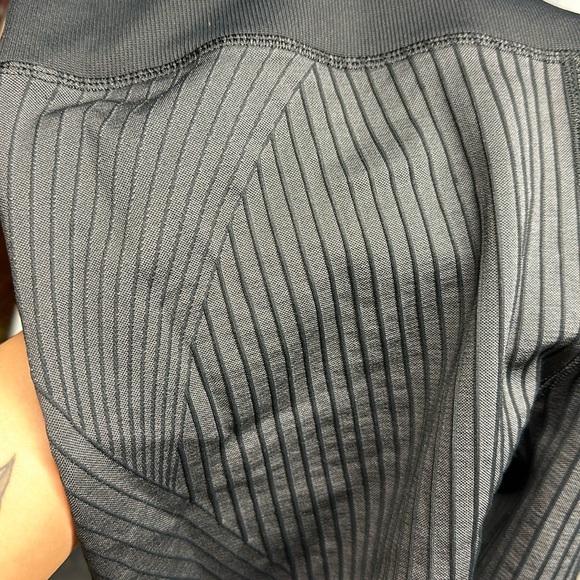 Lululemon Ebb to Street High Rise 8” short - Picture 5 of 6